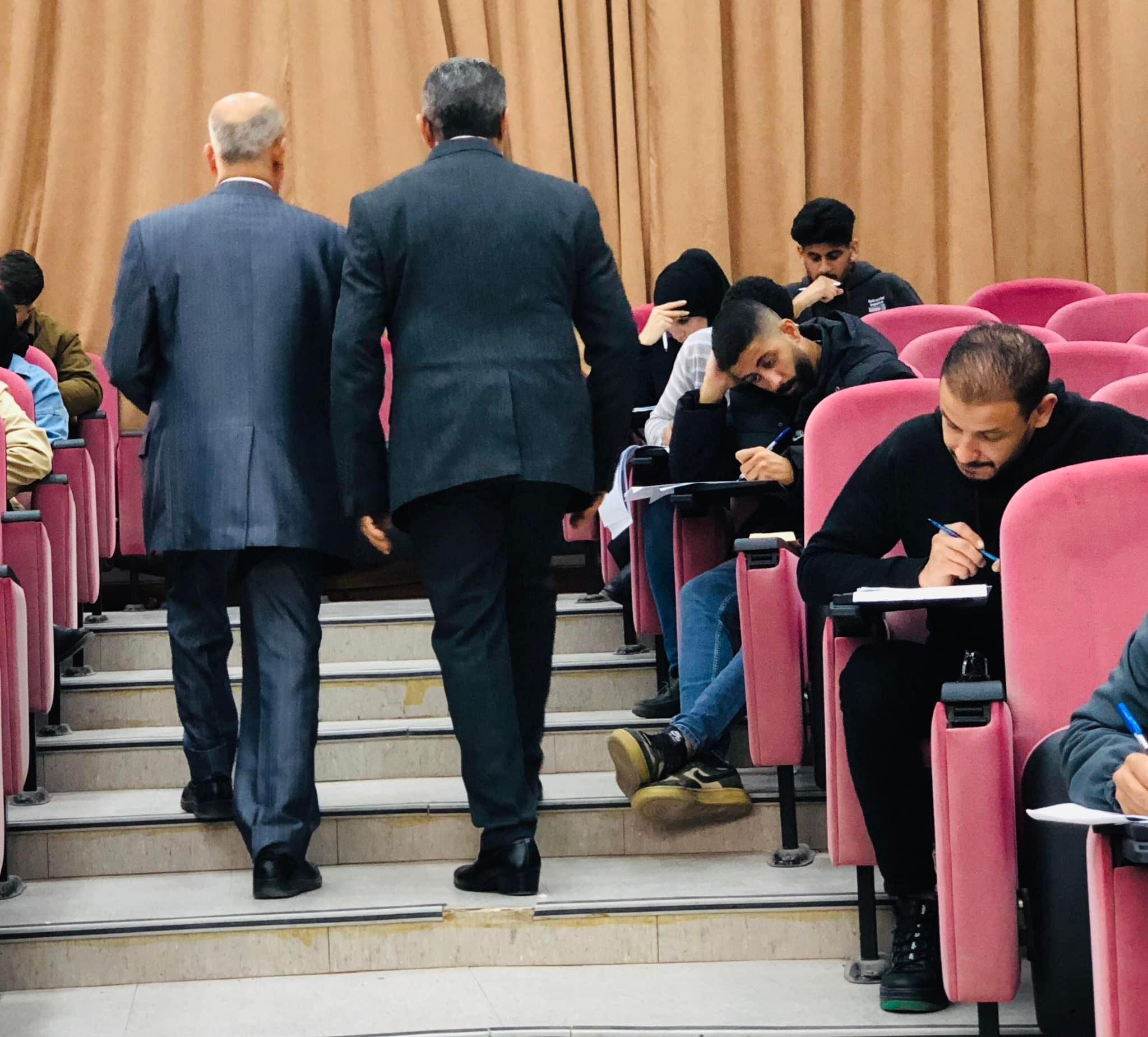 زيارة وكيل الشؤون العلمية للكليات الانسانية