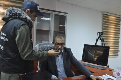 إذاعة الجامعة التي تبث من داخل أستوديوهات كلية الفنون والإعلام