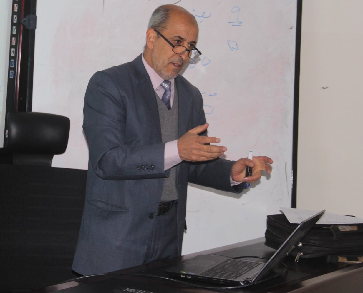 ورشة عمل باستخدام البرنامج الإحصائي (spss)